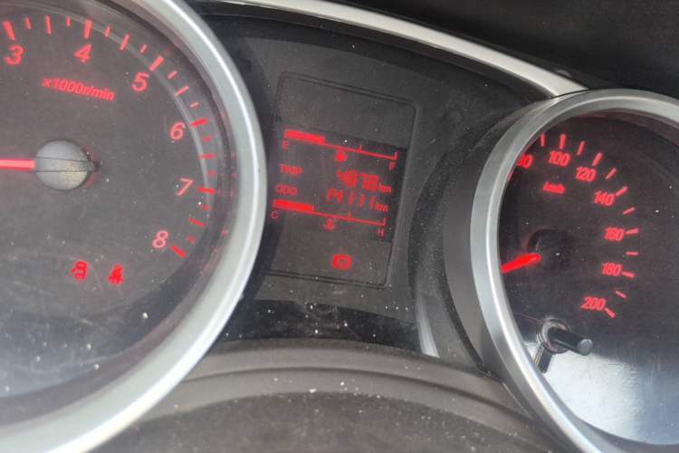 Used Wuling Hongguang 2021 1.5L Revised S Standard Version with Electric Power Steering LAR Odometer Close Up