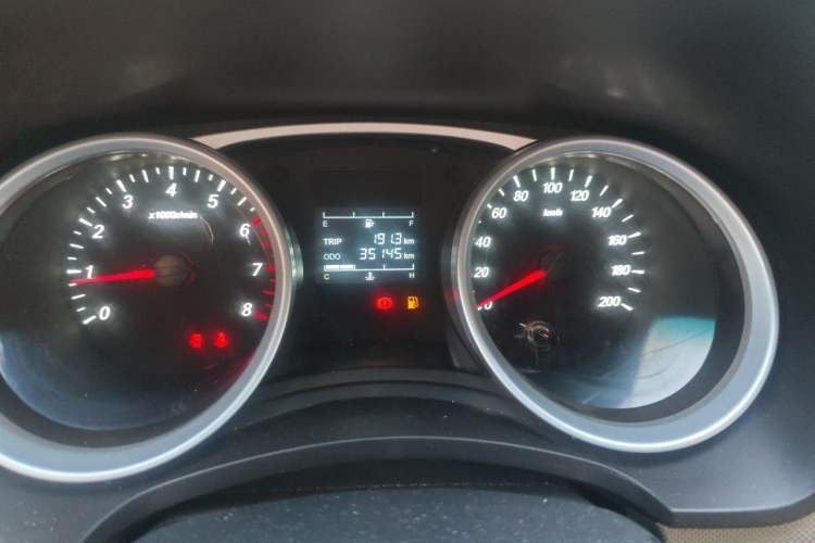 Used Wuling Hongguang 2021 1.5L Facelift S Comfort Version Hydraulic Power Steering LAR Odometer Close Up