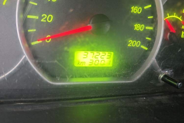 Used Wuling Hongguang 2021 1.5L Revised S Base Version Hydraulic Power Steering LAR Odometer Close Up