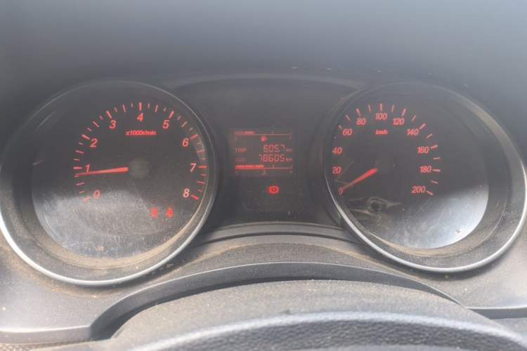 Used Wuling Hongguang 2021 1.5L Revised S Base Version Hydraulic Power Steering LAR Odometer Close Up