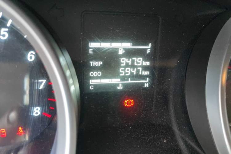 Used Wuling Hongguang 2021 1.5L Facelift S Comfort Version Hydraulic Power Steering LAR Odometer Close Up