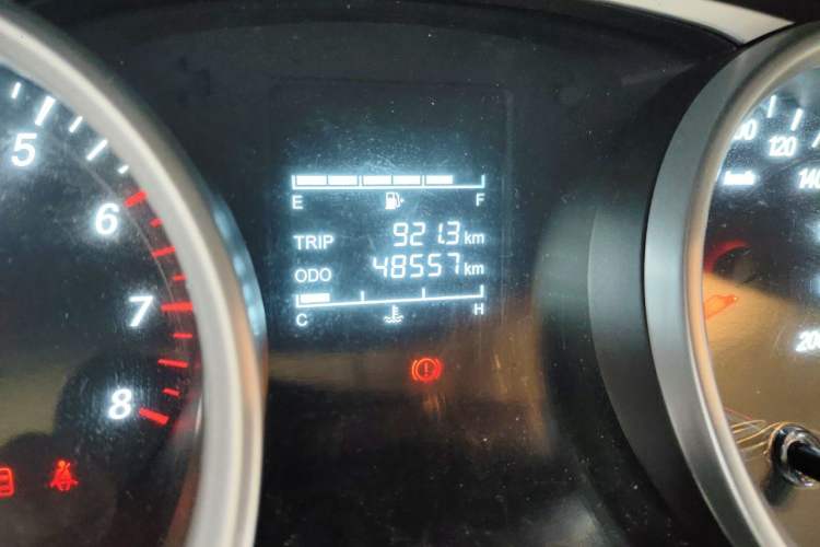 Used Wuling Hongguang 2021 1.5L S Comfort Edition LAR Odometer Close Up