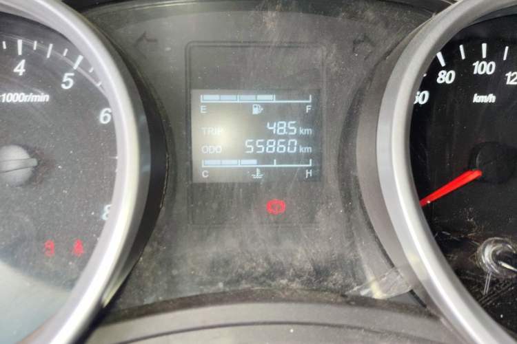 Used Wuling Hongguang 2021 1.5L Facelifted S Comfort Version with Electric Power Steering LAR Odometer Close Up