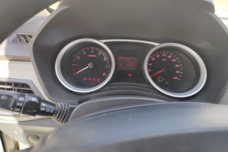 Used Wuling Hongguang 2021 1.5L Revised S Standard Version with Electric Power Steering LAR Odometer Close Up