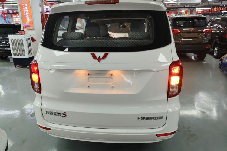 Used Wuling Hongguang 2021 1.5L S Standard Version LAR Rear