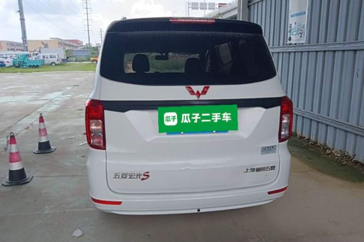 Used Wuling Hongguang 2021 1.5L Revised S Base Version with Electric Power Steering LAR Rear