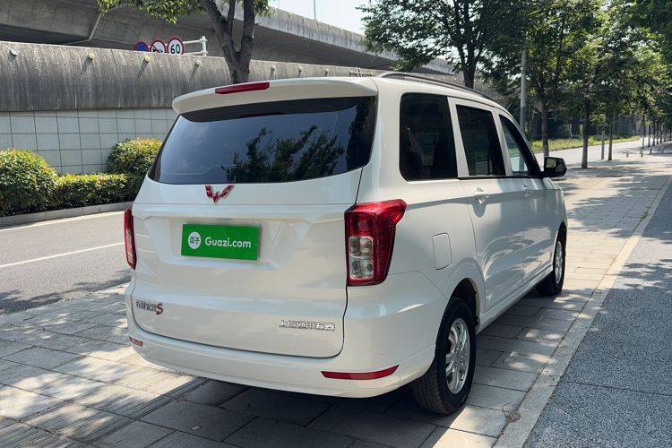 Used Wuling Hongguang 2021 1.5L Revised S Standard Version Hydraulic-Power-Assisted LAR Rear Right 45 Deg