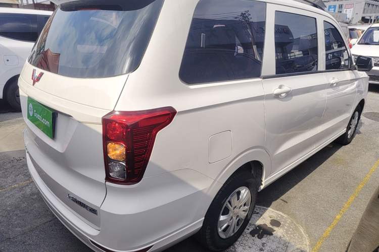 Used Wuling Hongguang 2021 1.5L Revised S Standard Version with Electric Power Steering LAR Rear Right 45 Deg