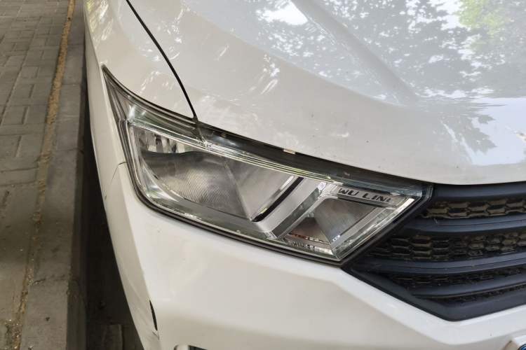 Used Wuling Hongguang 2021 1.5L Revised S Base Version with Electric Power Steering LAR Right Front Headlight