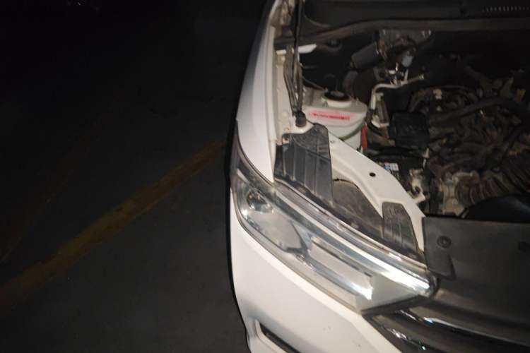 Used Wuling Hongguang 2021 1.5L S Comfort Edition LAR Right Front Headlight