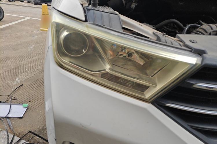 Used Wuling Hongguang 2021 1.5L S Comfort Edition LAR Right Front Headlight