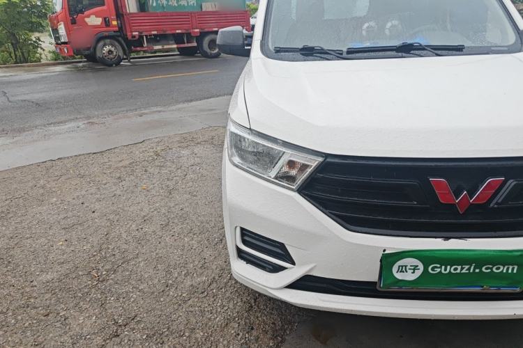 Used Wuling Hongguang 2021 1.5L S Base Version LAR Right Front Headlight