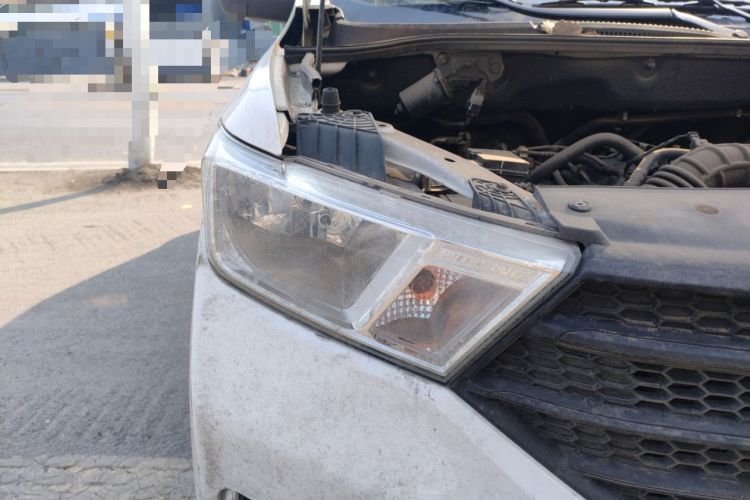 Used Wuling Hongguang 2021 1.5L Revised S Base Version Hydraulic Power Steering LAR Right Front Headlight