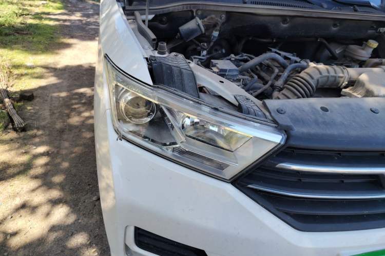 Used Wuling Hongguang 2021 1.5L Facelift S Comfort Version Hydraulic Power Steering LAR Right Front Headlight