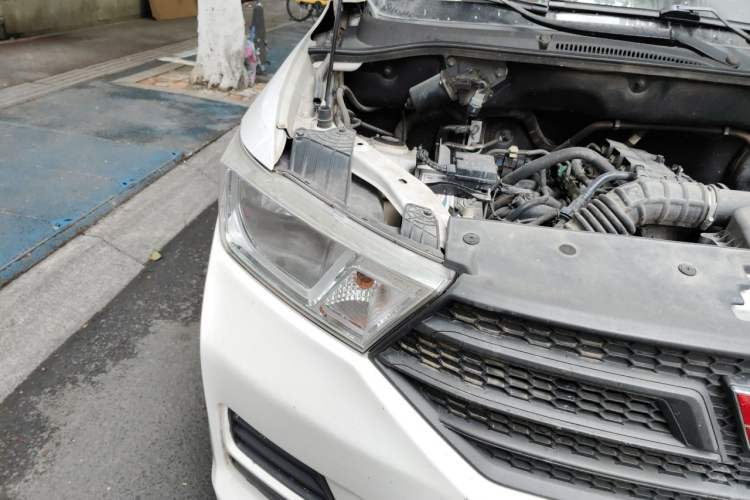 Used Wuling Hongguang 2021 1.5L Revised S Base Version with Electric Power Steering LAR Right Front Headlight
