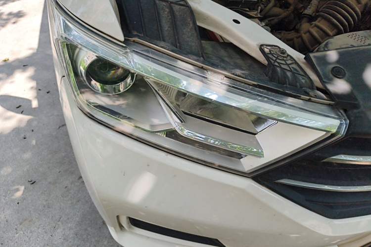 Used Wuling Hongguang 2021 1.5L Facelift S Comfort Version Hydraulic Power Steering LAR Right Front Headlight