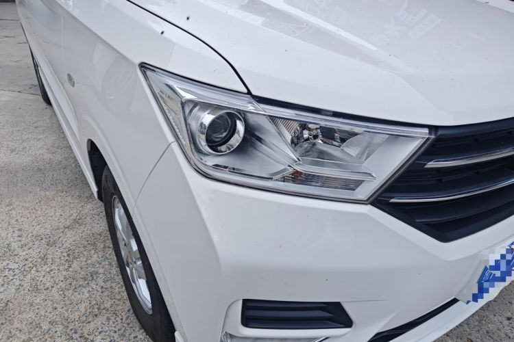 Used Wuling Hongguang 2021 1.5L S Standard Version LAR Right Front Headlight
