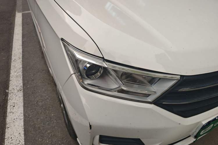 Used Wuling Hongguang 2021 1.5L Facelifted S Comfort Version with Electric Power Steering LAR Right Front Headlight