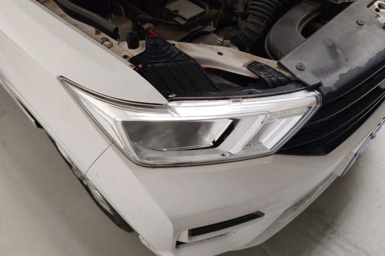 Used Wuling Hongguang 2021 1.5L Revised S Base Version with Electric Power Steering LAR Right Front Headlight