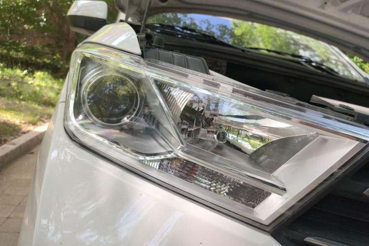 Used Wuling Hongguang 2021 1.5L Revised S Standard Version Hydraulic-Power-Assisted LAR Right Front Headlight