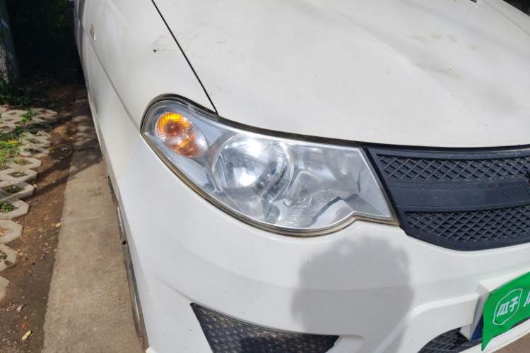 Used Wuling Hongguang 2021 1.5L S Base Version LAR Right Front Headlight