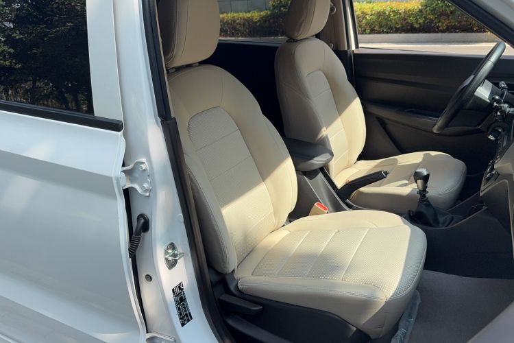 Used Wuling Hongguang 2021 1.5L Revised S Standard Version Hydraulic-Power-Assisted LAR Right Front Seat