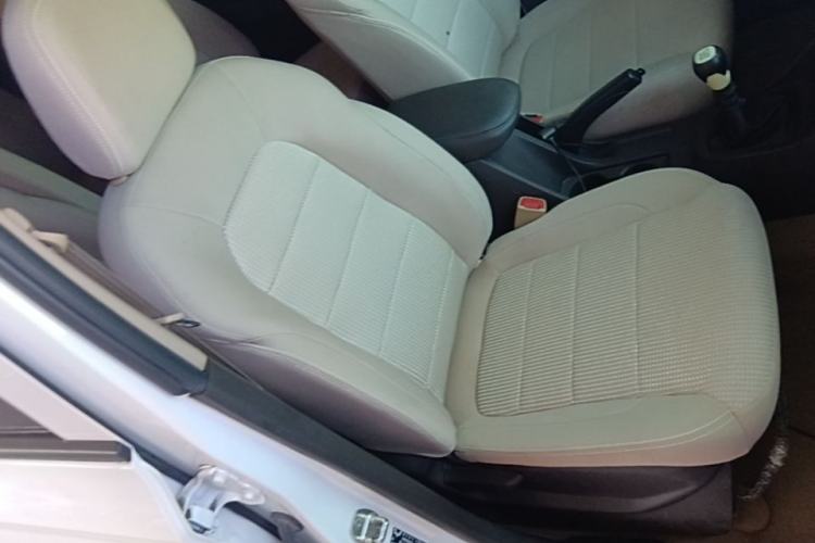 Used Wuling Hongguang 2021 1.5L Revised S Standard Version Hydraulic-Power-Assisted LAR Right Front Seat