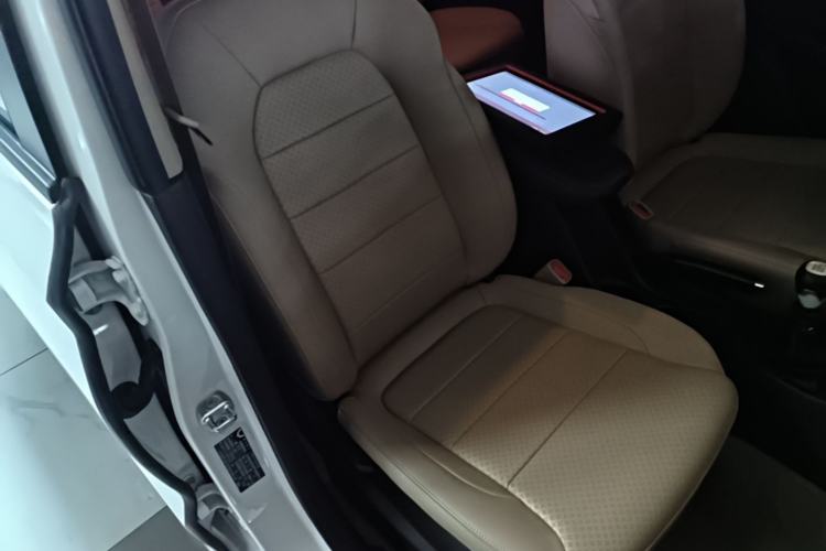 Used Wuling Hongguang 2021 1.5L Facelifted S Comfort Version with Electric Power Steering LAR Right Front Seat