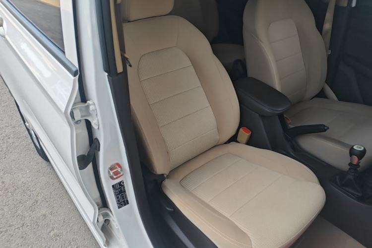 Used Wuling Hongguang 2021 1.5L Revised S Standard Version with Electric Power Steering LAR Right Front Seat