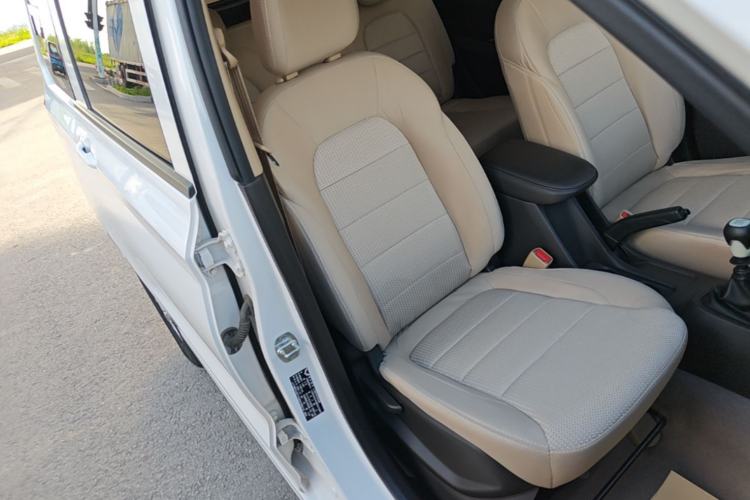 Used Wuling Hongguang 2021 1.5L Revised S Standard Version with Electric Power Steering LAR Right Front Seat