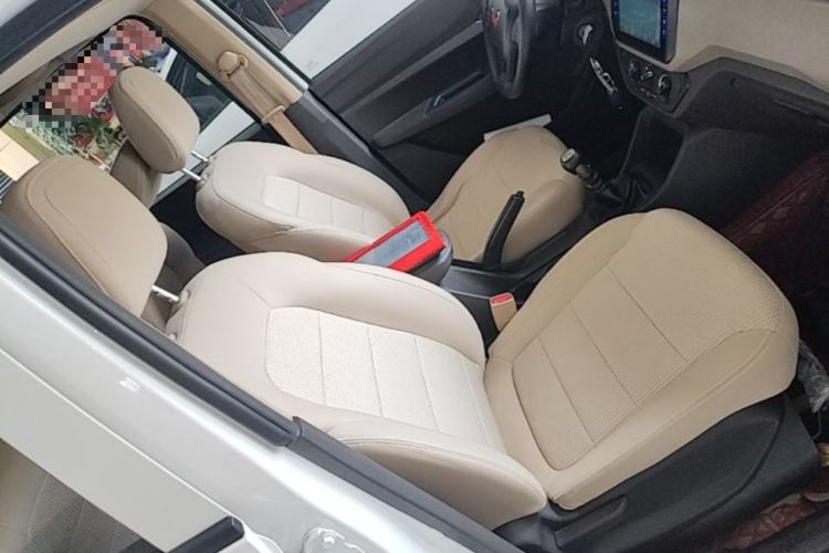 Used Wuling Hongguang 2021 1.5L Revised S Standard Version with Electric Power Steering LAR Right Front Seat