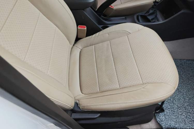 Used Wuling Hongguang 2021 1.5L S Comfort Edition LAR Right Front Seat