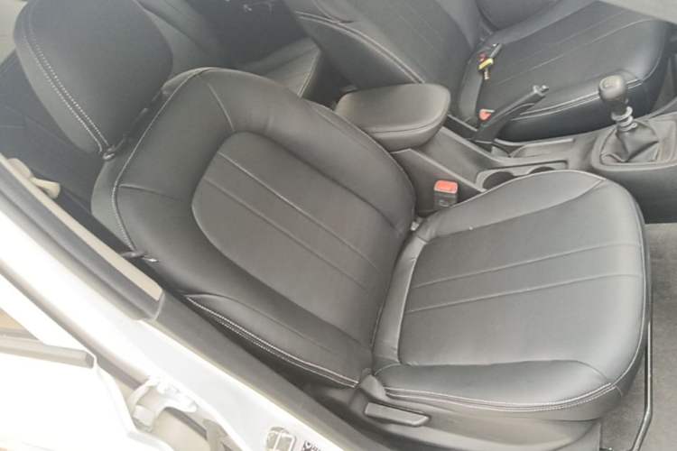 Used Wuling Hongguang 2021 1.5L Revised S Base Version with Electric Power Steering LAR Right Front Seat