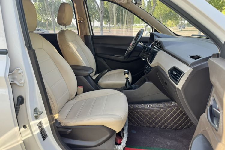 Used Wuling Hongguang 2021 1.5L Revised S Standard Version with Electric Power Steering LAR Right Front Seat