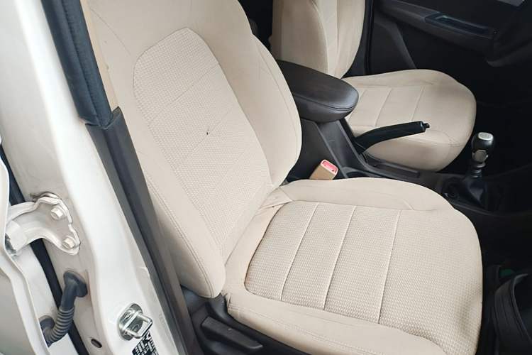 Used Wuling Hongguang 2021 1.5L S Standard Version LAR Right Front Seat