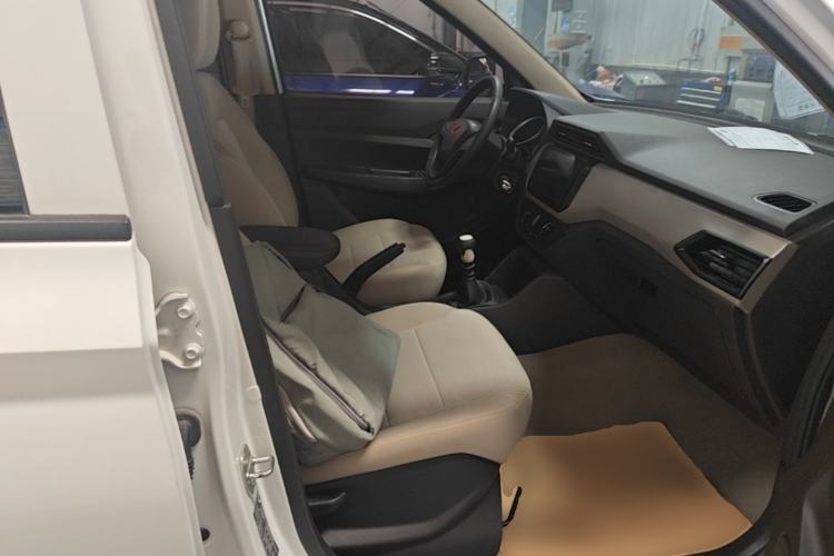 Used Wuling Hongguang 2021 1.5L Revised S Standard Version Hydraulic-Power-Assisted LAR Right Front Seat