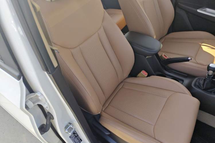 Used Wuling Hongguang 2021 1.5L Facelifted S Comfort Version with Electric Power Steering LAR Right Front Seat