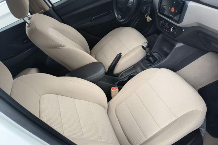 Used Wuling Hongguang 2021 1.5L Revised S Standard Version Hydraulic-Power-Assisted LAR Right Front Seat