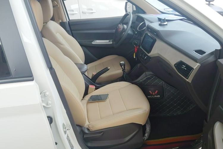Used Wuling Hongguang 2021 1.5L Facelifted S Comfort Version with Electric Power Steering LAR Right Front Seat