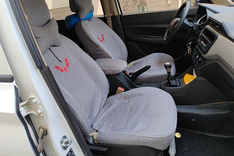 Used Wuling Hongguang 2021 1.5L Revised S Standard Version Hydraulic-Power-Assisted LAR Right Front Seat