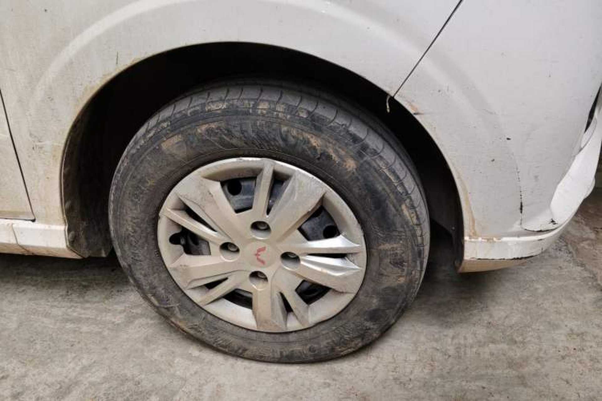 Used Wuling Hongguang 2021 1.5L Revised S Base Version with Electric Power Steering LAR Right Front Wheel Hub