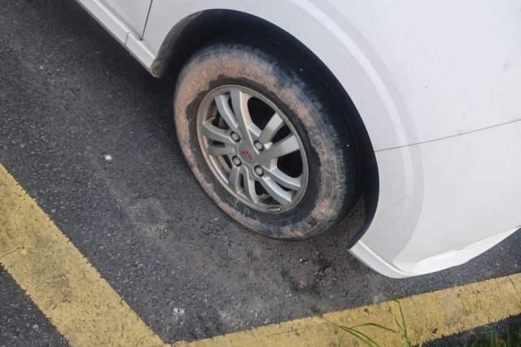 Used Wuling Hongguang 2021 1.5L Facelift S Comfort Version Hydraulic Power Steering LAR Right Front Wheel Hub