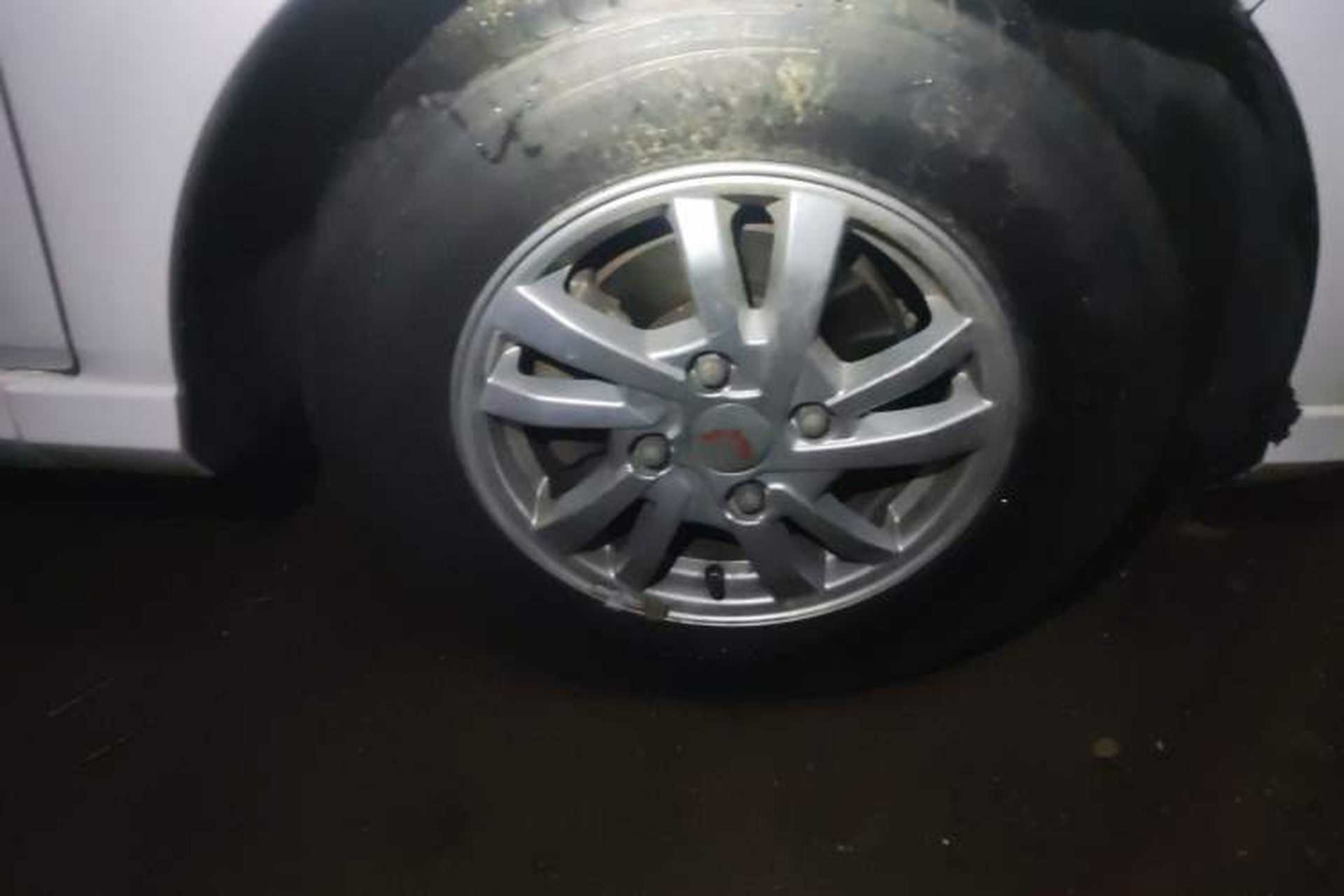 Used Wuling Hongguang 2021 1.5L Facelifted S Comfort Version with Electric Power Steering LAR Right Front Wheel Hub