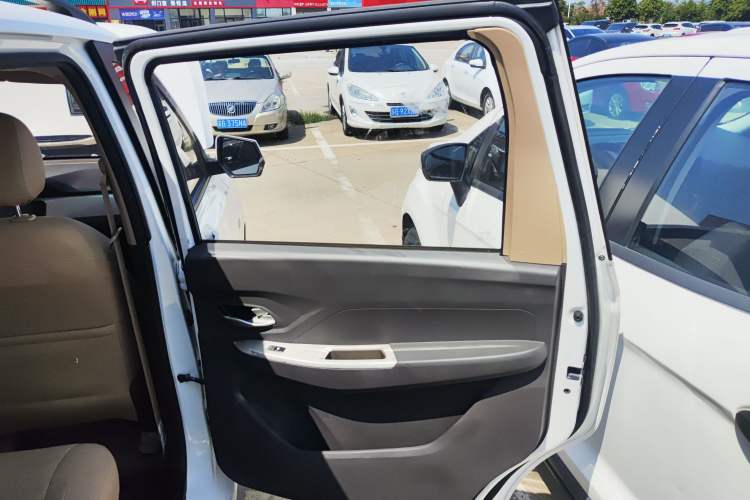 Used Wuling Hongguang 2021 1.5L Facelift S Comfort Version Hydraulic Power Steering LAR Right Rear Door Interior