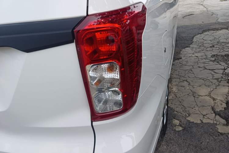 Used Wuling Hongguang 2021 1.5L S Base Version LAR Right Rear Taillight