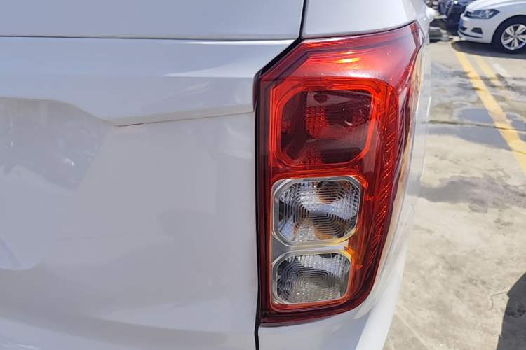 Used Wuling Hongguang 2021 1.5L Facelift S Comfort Version Hydraulic Power Steering LAR Right Rear Taillight
