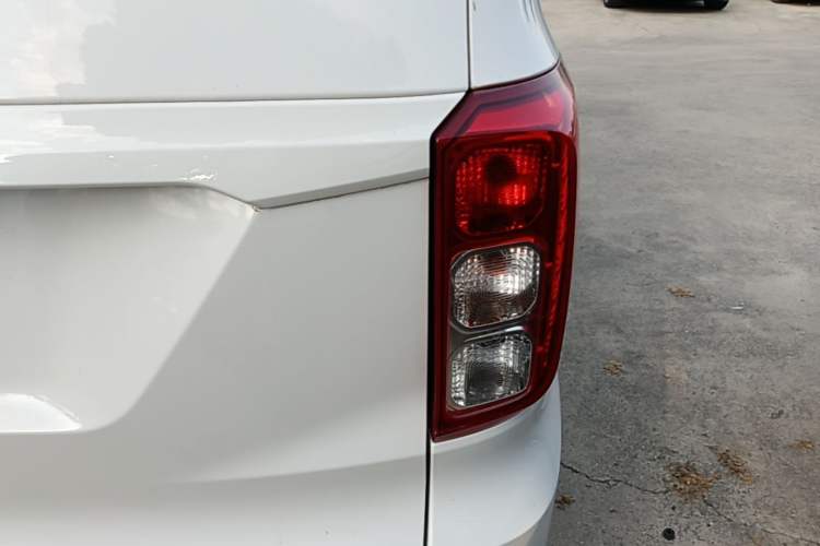 Used Wuling Hongguang 2021 1.5L Facelift S Comfort Version Hydraulic Power Steering LAR Right Rear Taillight