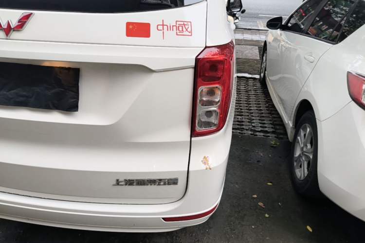 Used Wuling Hongguang 2021 1.5L Revised S Standard Version Hydraulic-Power-Assisted LAR Right Rear Taillight