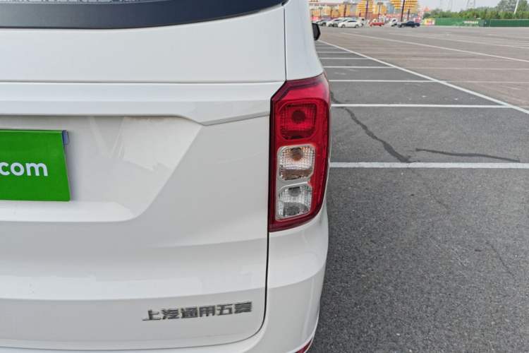 Used Wuling Hongguang 2021 1.5L S Standard Version LAR Right Rear Taillight