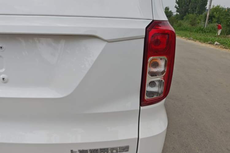 Used Wuling Hongguang 2021 1.5L Facelift S Comfort Version Hydraulic Power Steering LAR Right Rear Taillight